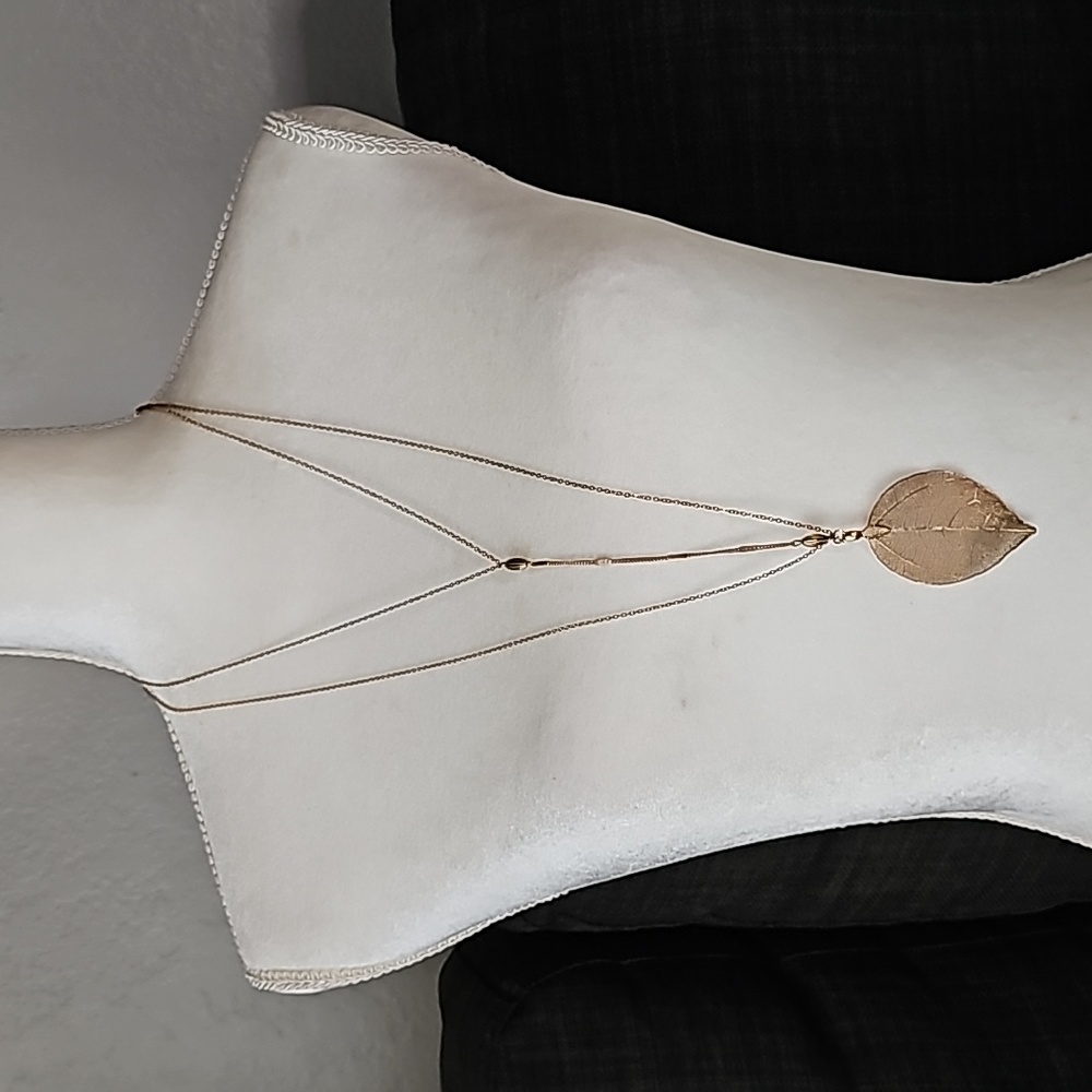 Gold Tone Leaf Necklace 43 inches Box B/10